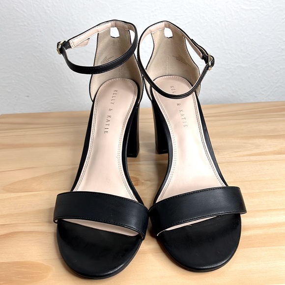 NEW Kelly & Katie Block Heels with Ankle Straps Size 9.5 - Picture 2 of 9